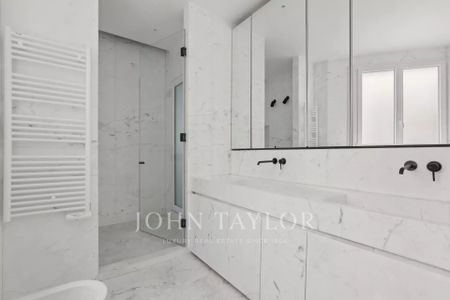 Appartement à louer Paris 8Ème - Champs-Élysées, Paris Rive Droite, France12 000 EUR / Mois - Photo 3