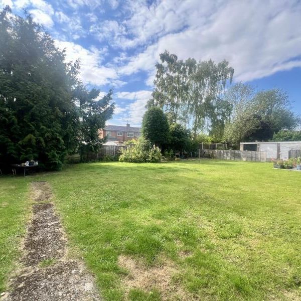 2 bedroom maisonette to rent - Photo 1