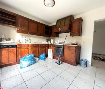 Place Meiser - Maison 3ch +/- 180 m² + entrepôt +/-200m² - Evere - Photo 6