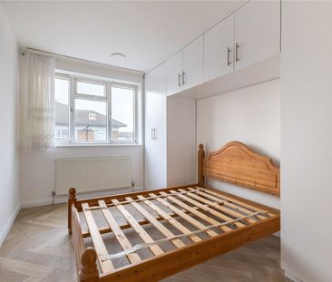 Walnut Tree Road, Brentford, TW8 flat to rent - Photo 2
