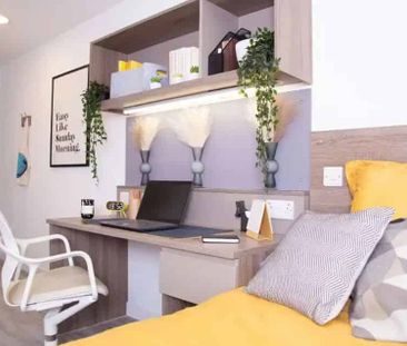 Riverside Ensuite Room - Photo 6