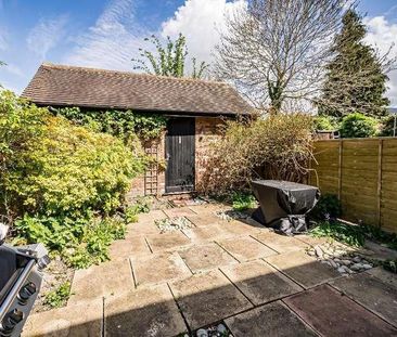 Jasmine Crescent, Princes Risborough, Bucks, HP27 - Photo 3