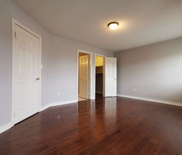 For Lease - 279 River Ridge Boulevard, Aurora, Ontario - Photo 2