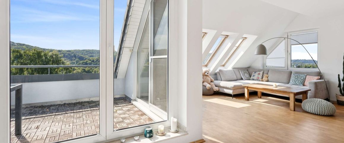 Großzügige Maisonette-Wohnung mit Weitblick - Photo 1