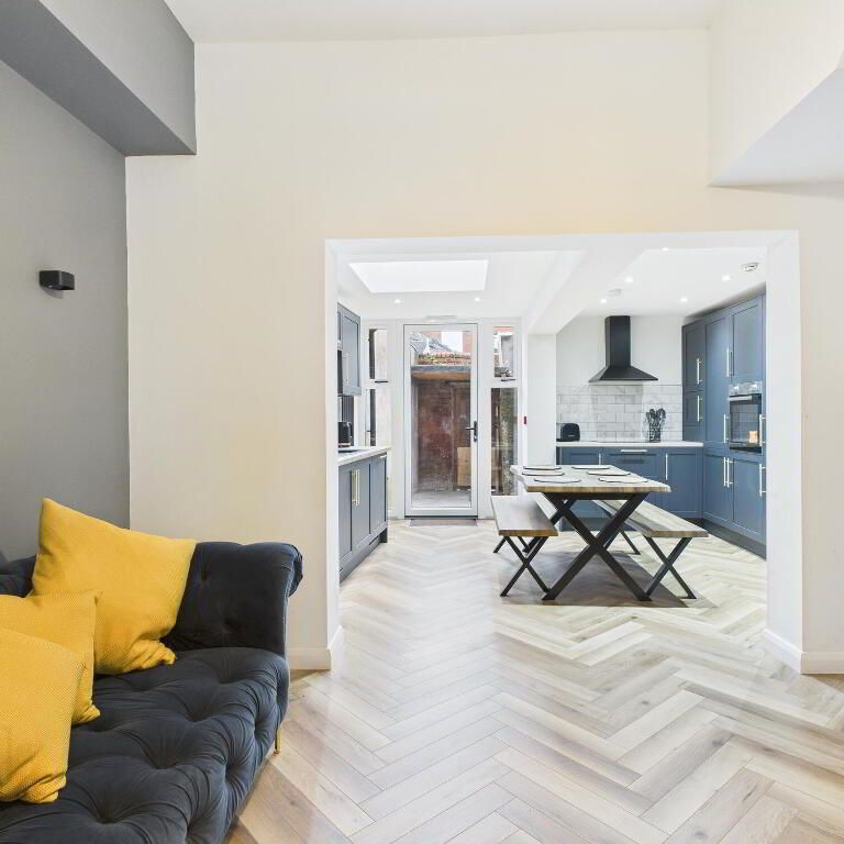 Room 4, 419 Woodstock Road, Cregagh Road, Belfast, BT6 8PW - Photo 1