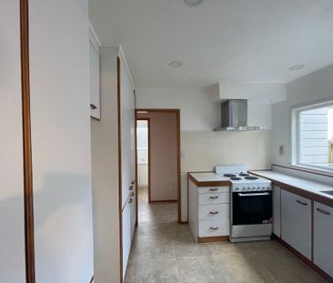 Beautiful Bungalow in the Heart of Remuera - Photo 1