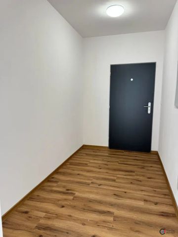 Pronájem bytu 2+kk s balkónem a parkovacím stáním, Dašice - Фото 3