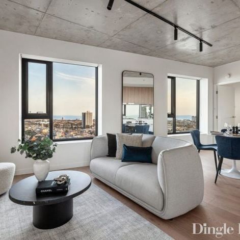 Sensational Views, Convenient Location - Photo 1