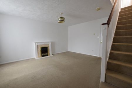 3 bedroom end of terrace house to rent - Photo 2