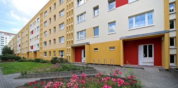 3-Raumwohnung mit Badewanne und Balkon - Photo 2