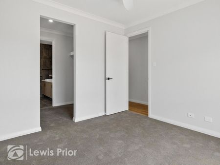 As New Family Home In Sought After Suburb - Photo 4
