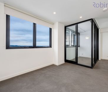 Air-conditioned apartment with city views, located across from Newc... - Photo 5