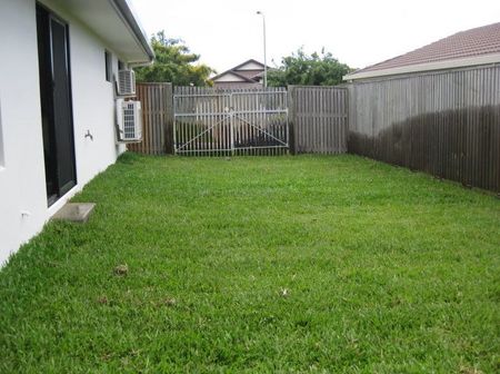 19 Klewarra Boulevard, Douglas QLD 4814 - House For Rent | Domain - Photo 5