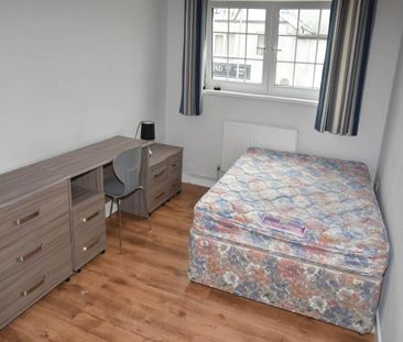 4 bedroom house to rent - Photo 2