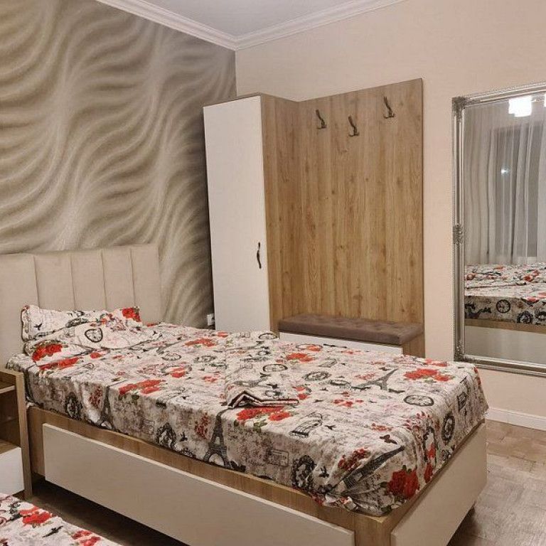 Vila P+1E, 7 camere, curte amenajata - zona Mall, George ... - Photo 1
