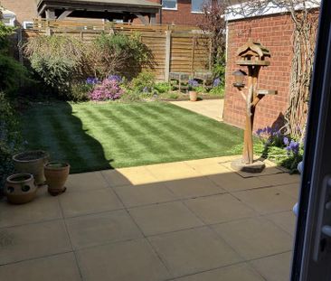 3 bedroom semi-detached house to rent - Photo 6