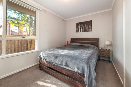 Unbeatable Location- 2 bedroom unit - Photo 5