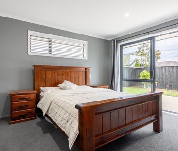 Three Bedroom Home - Photo 3