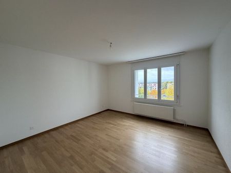 A 4-room apartment in Estavayer! - Photo 2