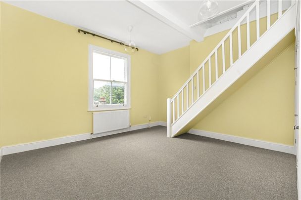 Birkbeck Road, London, W3 6BQ - Photo 1