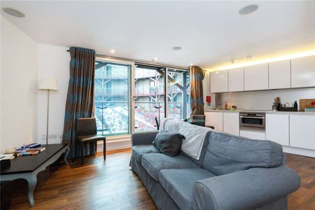 A one bedroom apartment, furnished and presented to the highest contemporary standard. - Photo 4