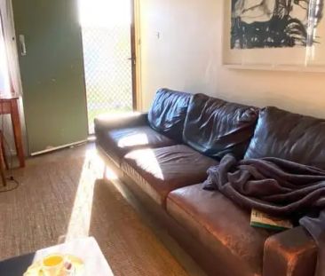 “AFFORDABLE & COMFORTABLE 2-BEDROOM UNIT!” - Photo 2