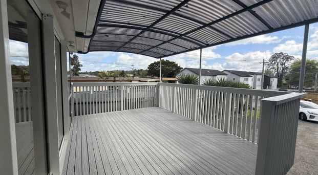 5 Bedroom Family Home - Photo 1