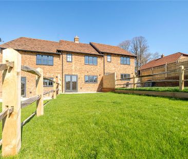 3 bedroom terraced house to rent - Photo 1
