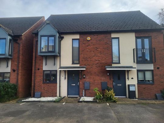 3 bedroom semi-detached house to rent - Photo 1