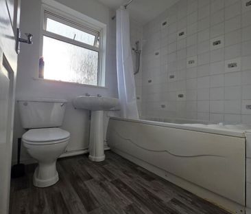 3 bedroom detached house to rent - Photo 6