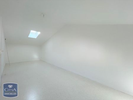 Location Appartement 3 pièces 79m² COUTRAS 33230 - Photo 3