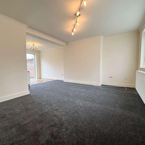 Prince Andrews Close, Royston, SG8 - Photo 1