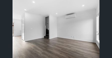 Brand New 3-Bedroom Townhouse in Truganina! - Photo 2