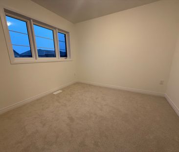 For Lease - 116 Velvet Way, Thorold, Ontario - Photo 1