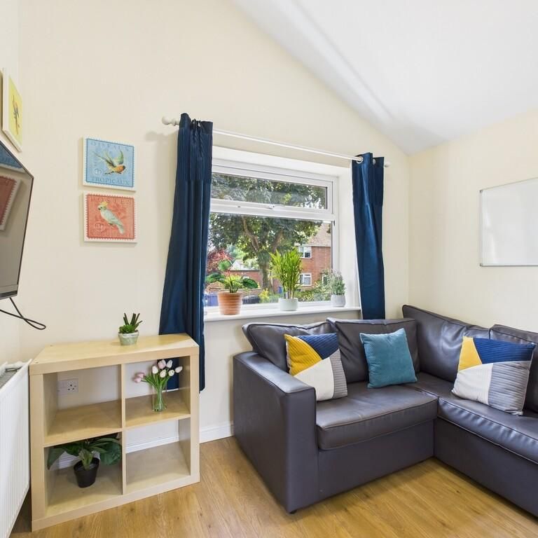 5 bedroom detached house to rent - Photo 1