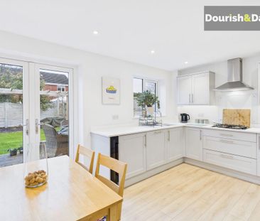 3 bedroom semi-detached house to rent - Photo 6