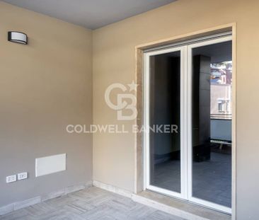 Via La Nebbia, Roma, Lazio 00168 - Photo 5