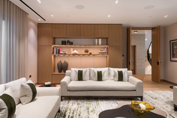 Sophisticated apartment moments away from Kensington Gardens - Photo 1