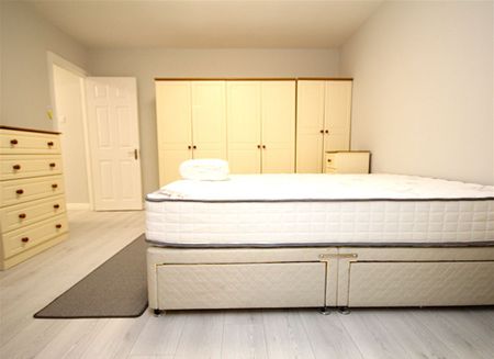 Monkstown Gate, Monkstown, Dublin - Photo 5