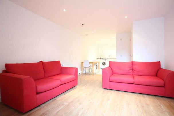 1 bedroom flat to rent - Photo 1