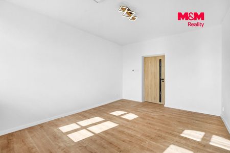 Pronájem, Byt 2+kk, 47 m², Hrádek nad Nisou, Revoluční - Photo 2