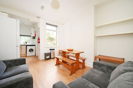 3 bedroom house share to rent - Photo 2