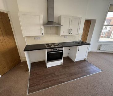 Property to rent - Photo 3