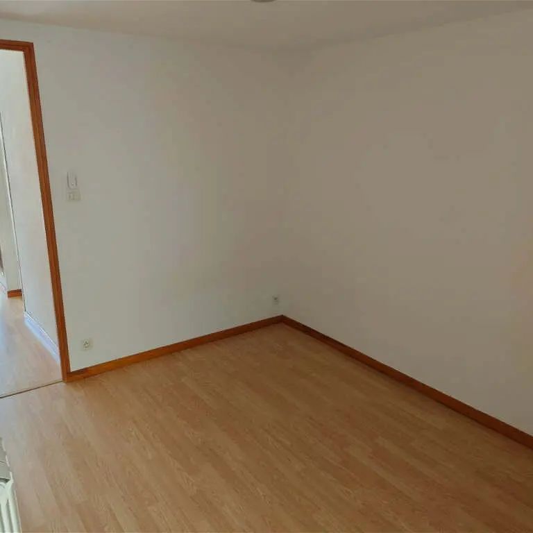 Location appartement 2 pièces - 35m² à Brioude (43100) - Photo 1