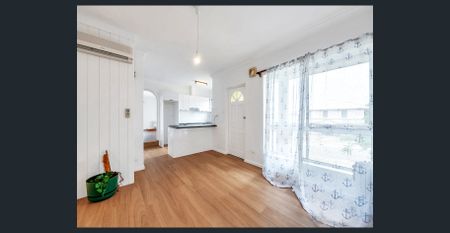 Beachside Living on Hero Avenue - Photo 5