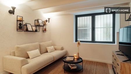 1 room luxury Apartment for rent in Barcelona, Spain - Photo 2