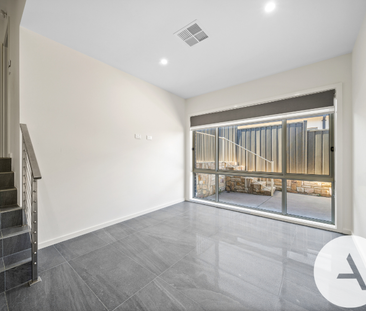 10 Amicus Street, Moncrieff ACT 2914 - House For Rent | Domain - Photo 5