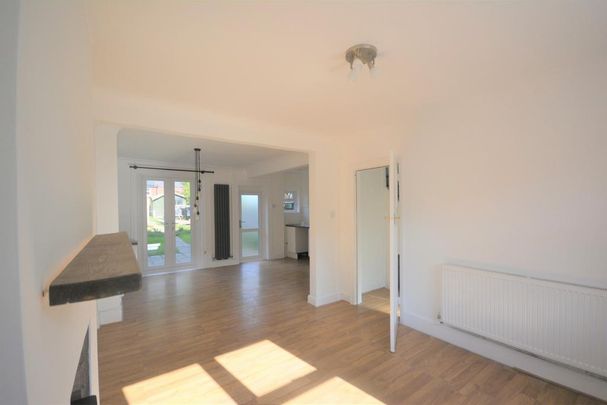 3 bedroom terraced house to rent - Photo 1