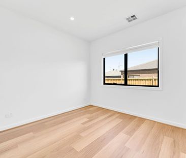 A a stunning brand new 4-bedroom house designed for comfortable liv... - Photo 5