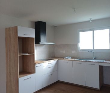 Location Maison 4 pièces 90m² - Photo 2